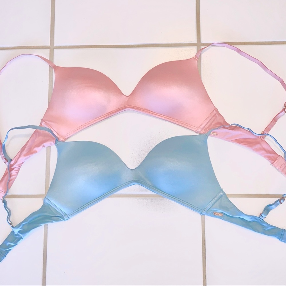 ❌SOLD❌ Gilly Hicks Wireless Bras (lot of 2) !
